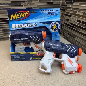 Set of 2 Nerf Super Soaker Electrostorm Water Blaster 1 New & 1 Used
